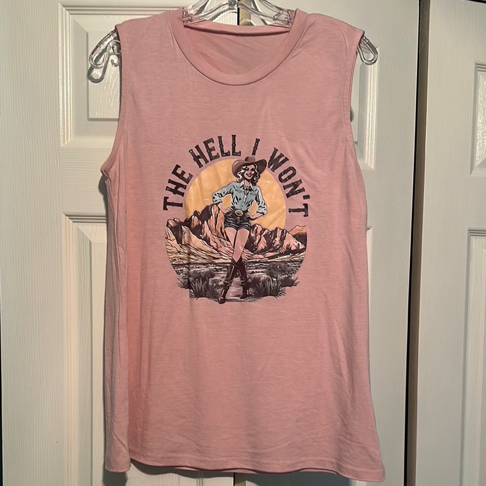 Graphic Sleeveless Pink‎ Top